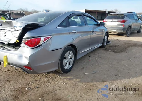 2015 Hyundai Sonata Hybrid from USA, damaged, VIN KMHEC4A42FA134982